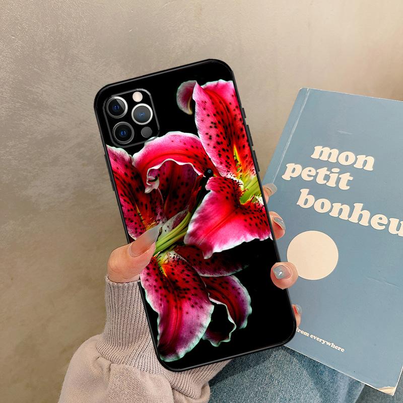 Lily Flowers Case For iPhone 17 Air 13 16 15 11 12 14 Pro Max 13 mini XR 15 16 Plus 16e Back Cover Shell