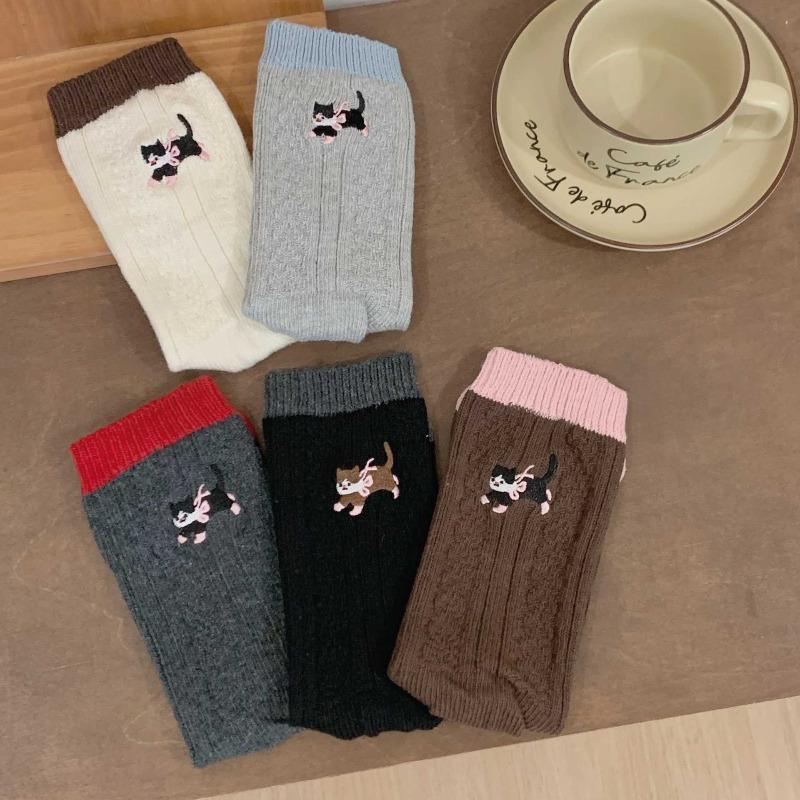 Winter and Autumn Kids' Knee-Length Cartoon Cat Paws Embroidered Chunky Stockings Thick Knit Cute Socks