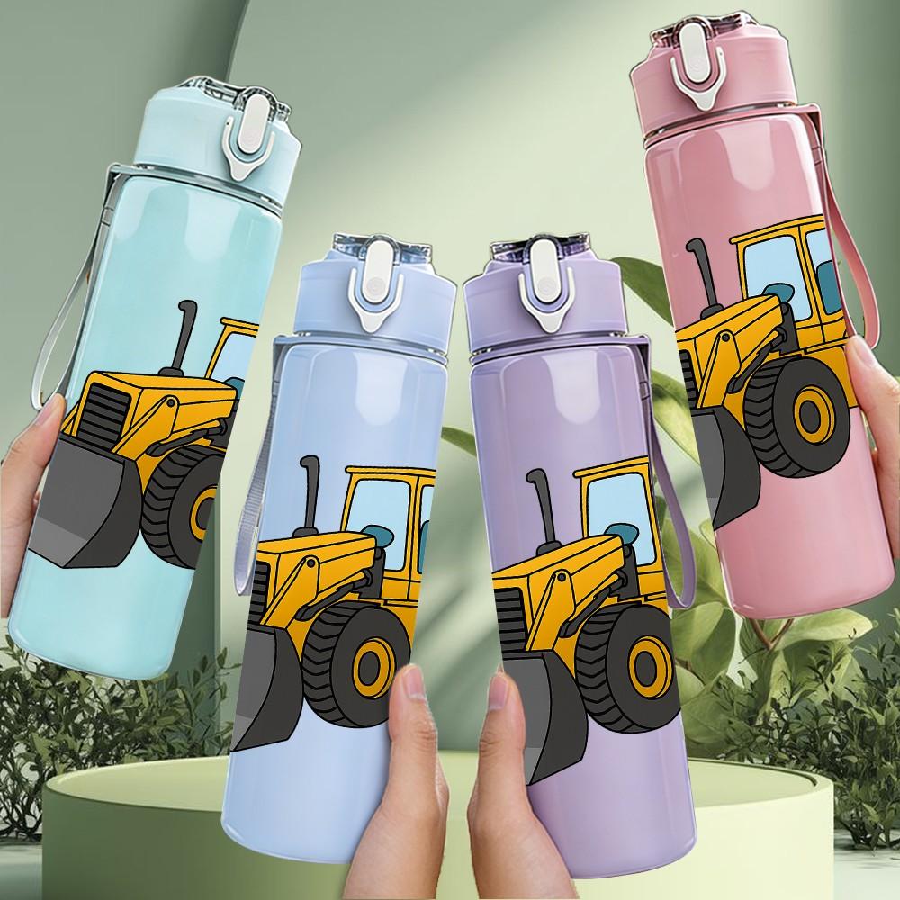 1PC Bulldozer Construction 750ml Color Plastic Sports Water Bottle Leakproof Flip Straw Lid Suitable for Sports Office Home Use