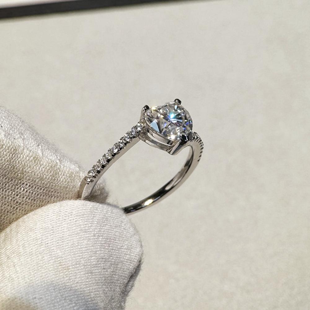 Vinregem 100% 925 Sterling Silver 3EX VVS1 D Color Heart Cut 7 MM 1CT Real Moissanite Diamonds Ring for Women Engagement Fine Jewelry Gifts