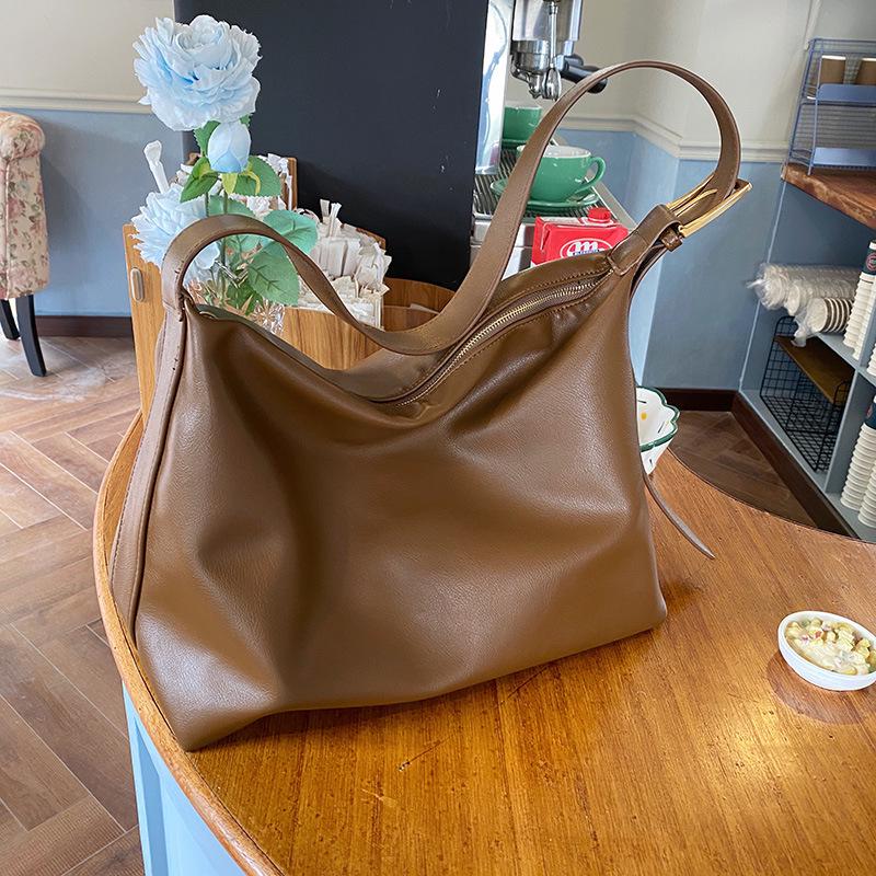 Korean Minimalist Large-Capacity Daily Shoulder & Crossbody Bag for Women 2025