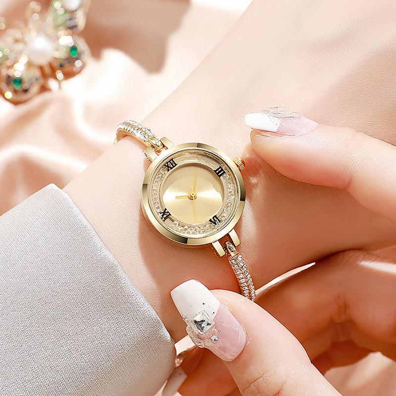Fashion Women's Wristwatch Gold Bracelet Small Dial Elegant Watch New Cute Women Steel Bracelet Watch Quartz Wristwatch