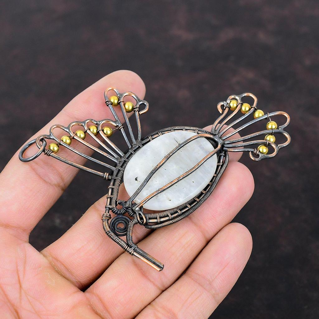 Regenbogen-Mondstein Anhänger Kupferdraht umwickelter Edelsteinanhänger Kupferschmuck Handgefertigter Boho-Anhänger Vogelschmuck Zum Geschenk Geburtssteinanhänger