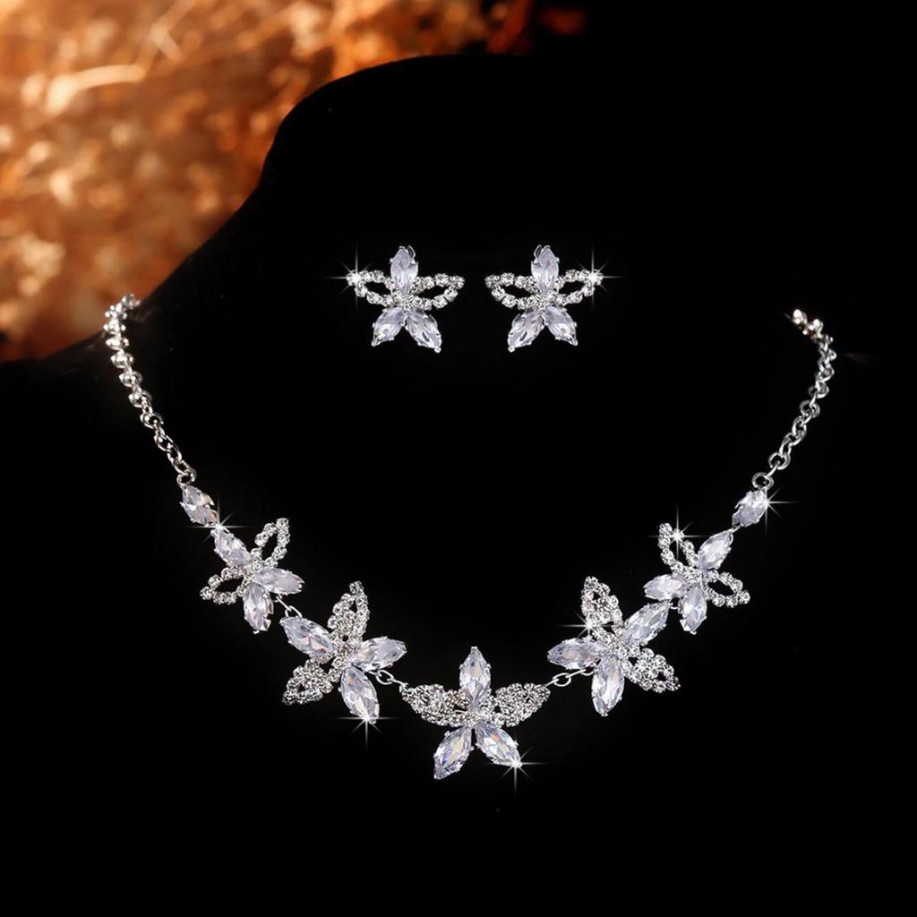 Elegant Forest-Inspired Multi-Flower Zirconia Necklace: Luxury Gift for Women, Niche Design, Floral Clavicle Chain