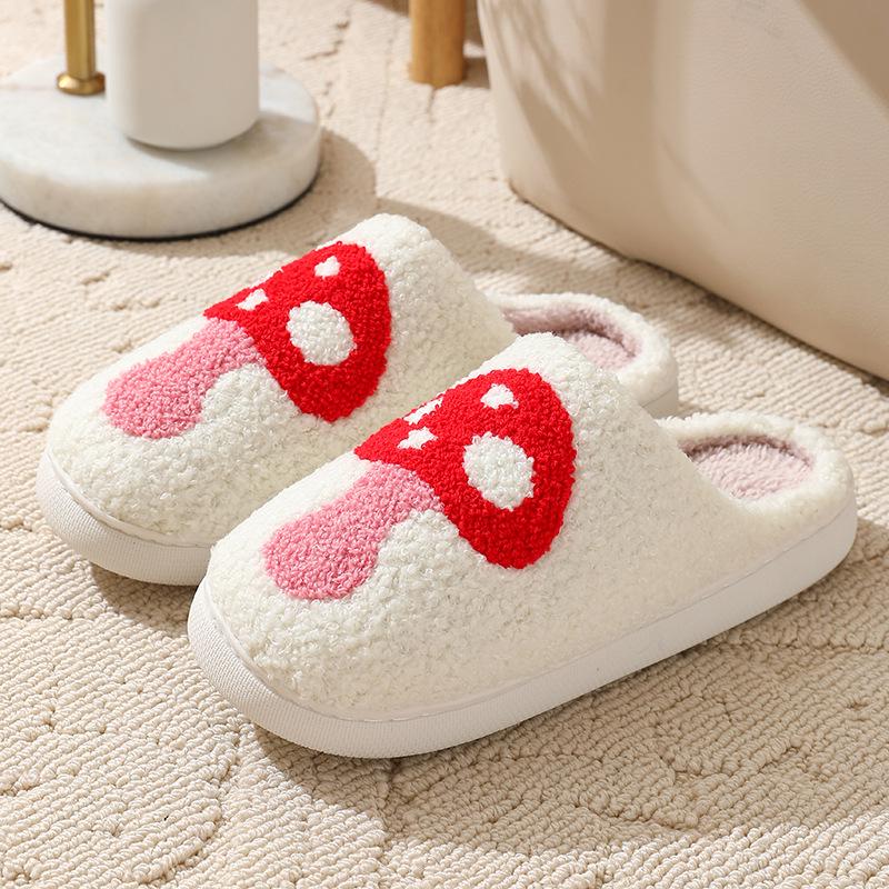 Pantoufles d'hiver pour femmes Smiley Cœur en coton - Intérieur Arc-en-ciel Peluche Design Champignon