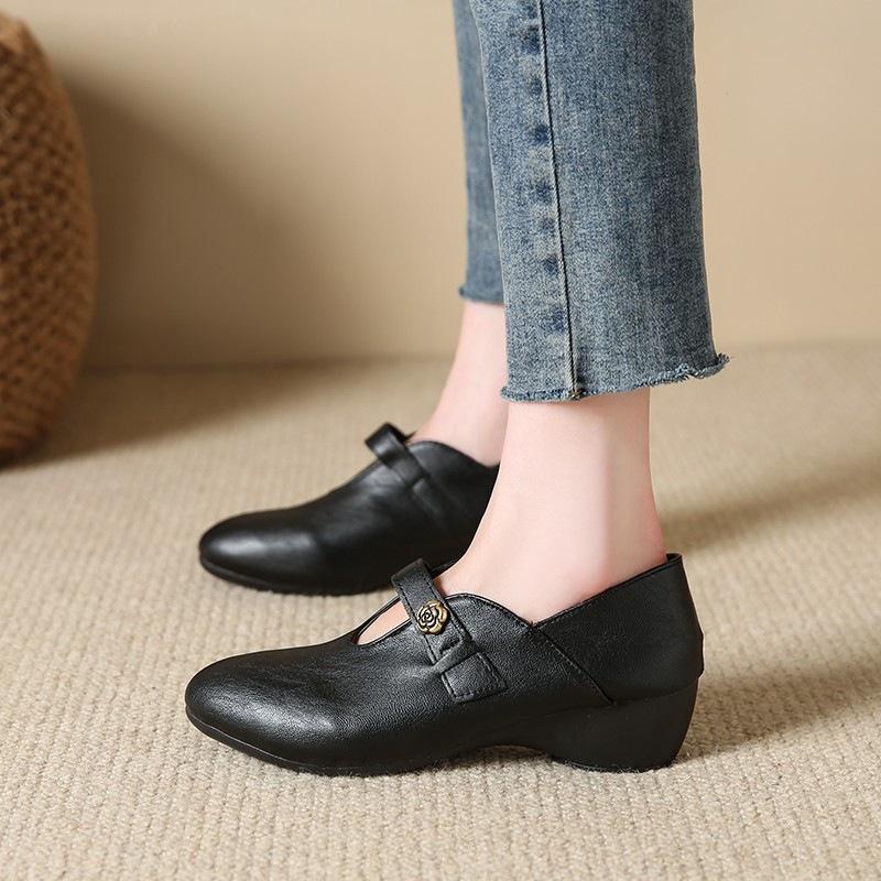 Single Shoe Women's New Style Pointed-toe Soft-soled Mid-heel Leather Shoes, One-piece Slip-on Shoes