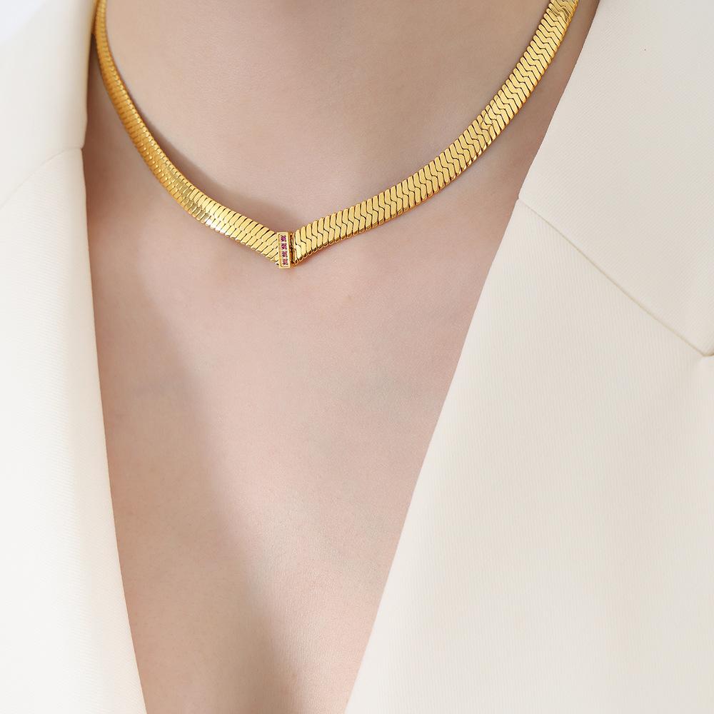 

Ожерелье-цепочка с циркониевым лезвием в стиле хип-хопа, универсальная, вдовствующая императрица, титановая сталь, темперамент, персонализированные трендовые ювелирные изделия