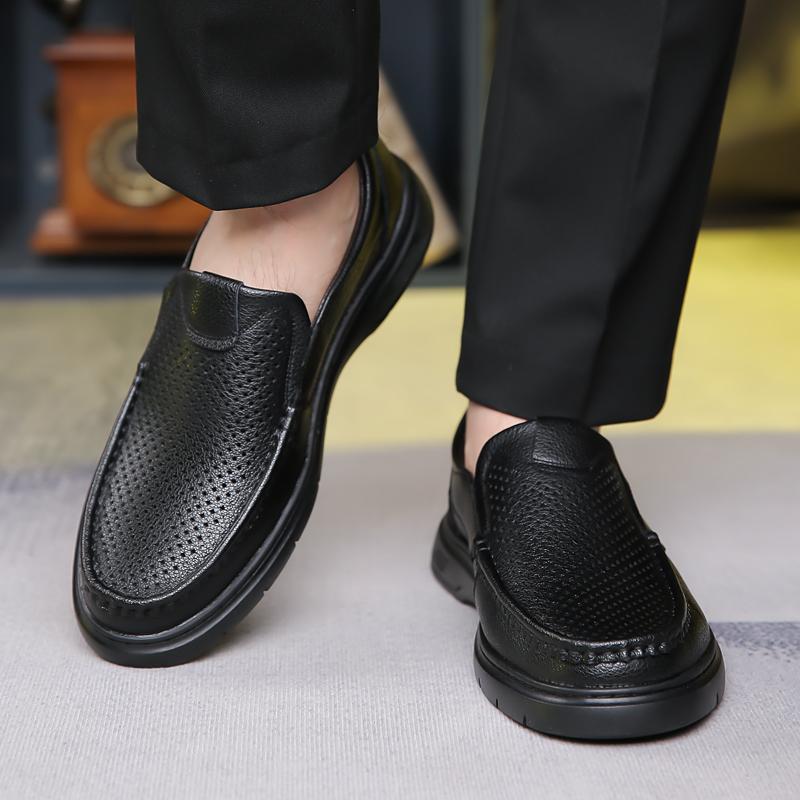 Fashion Office Business Punching Leather Moccasin Lightweight Breathable Men Casual Loafers Comfortable Summer Hollow Out Leather Shoes