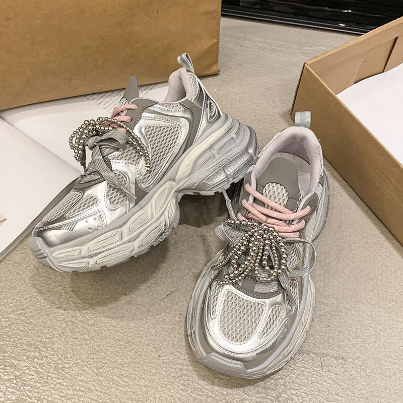 

Retro soft-soled soft-faced dad shoes for women 2025 summer small man thick-soled heightening breathable casual versatile sports shoes 40 серебряный