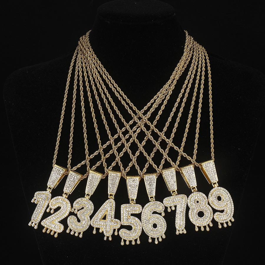 Set di collane con pendente 3D con numeri arabi in strass, stile europeo e americano, con catene cubane e a spirale in lega