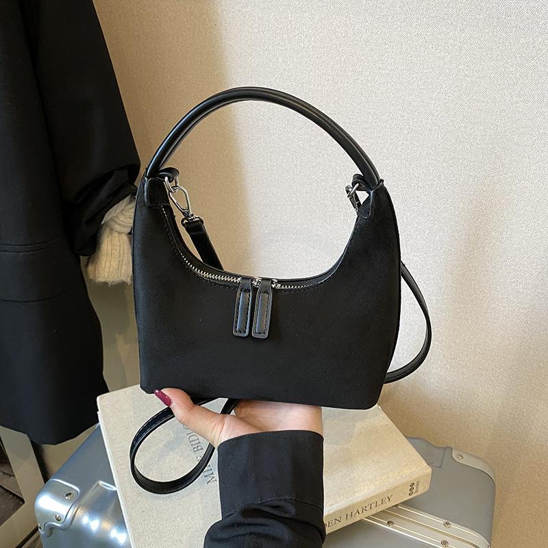 Premium Sense Niche Bag Women's Autumn and Winter 2025 New Matte Retro Shoulder Messenger Bag Ins Portable Dumpling Bag