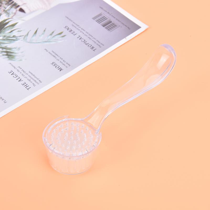 1PC Scrubbing Soft Art Nail Brush Remove Dirt Practical Fingernail Manicure Tools Random Color