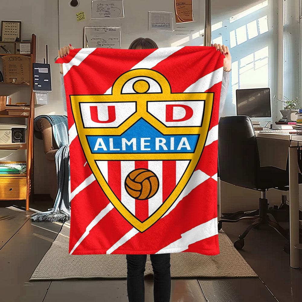 Almería FlAannel Blanket, High quality Comfortable for All Seasons, Home Decor, Warmth and Comfort