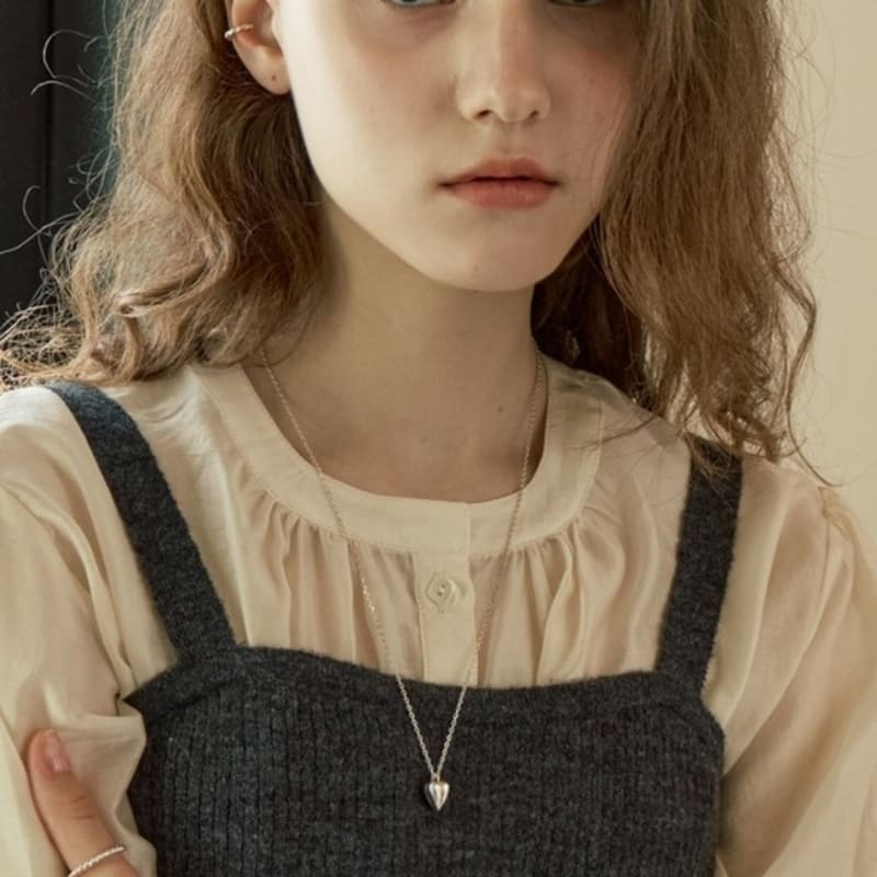 

BEFORE MOONRISE Ground Cherry Necklace SN309 Silver