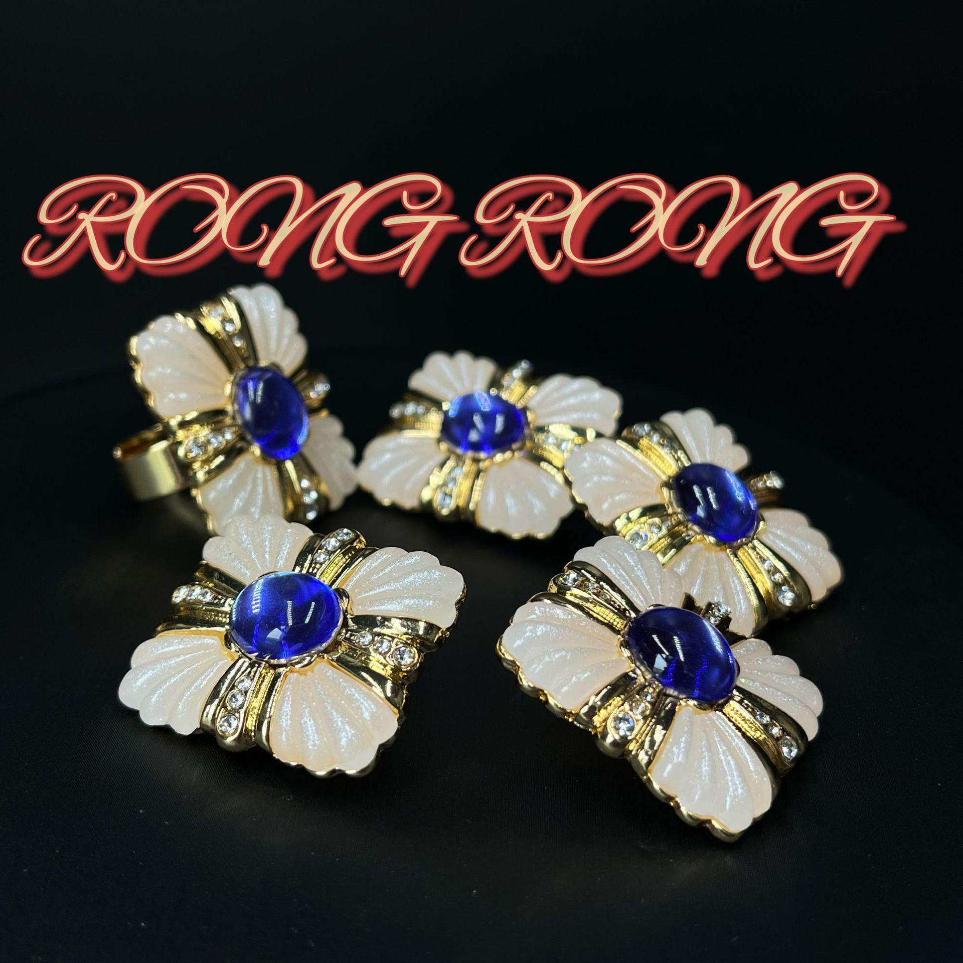 

Vintage Faux Tortoiseshell & Mother-of-Pearl Earrings with Adjustable Ring