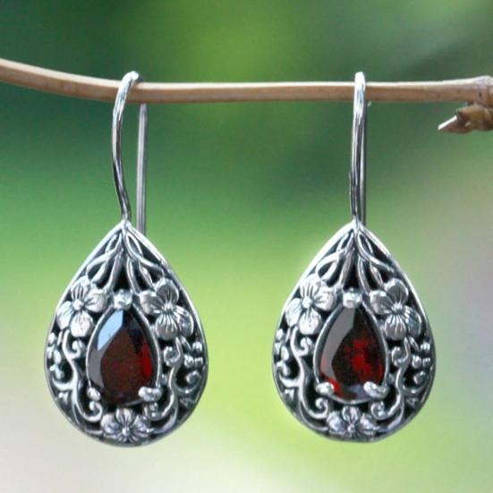

1 Pair Lady Earring Easy-cleaning Brilliant Cute Artificial Gem Ear Drop for Gift