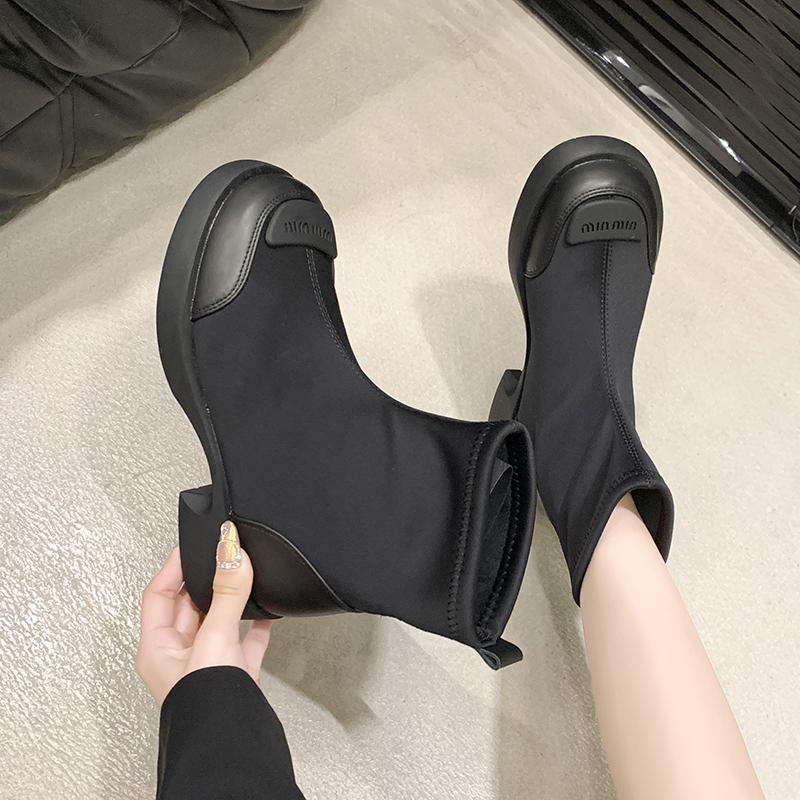 Модные женские ботинки для отдыха на открытом воздухе — фото 4