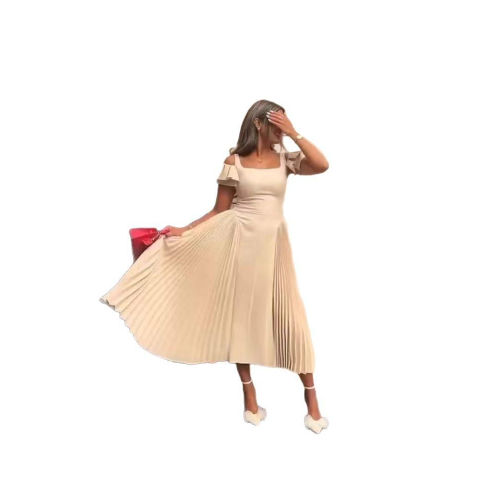 Europäische und amerikanische Damenbekleidung Sommer neues Kleid Temperament Design Sinn schulterfrei großer U-Ausschnitt Falten großer Schwingen Rock