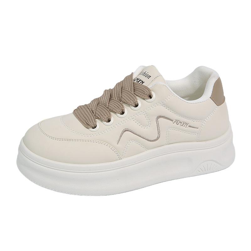 Korean version thick baseplate shoes women's spring 2025 new lightweight versatile casual sports bread shoes heightening white shoes