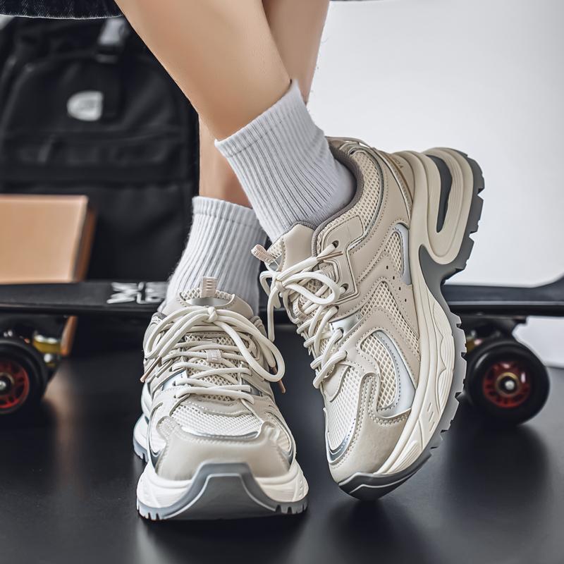 Ny Mote Herre Fire Sesonger Komfortable Sko Studenter Mannlige Gutter Trendende Myk Såle Pustende Fritids Løpesko