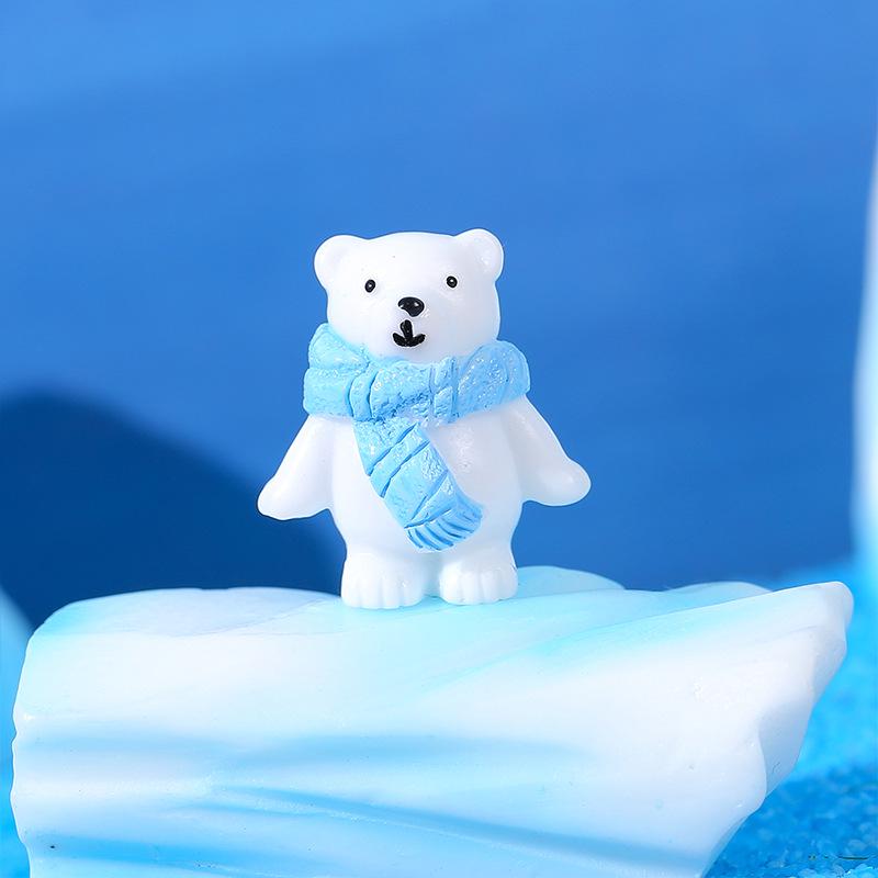 Polar Bear Snow Scene Miniature Scarf Ornament - DIY Resin Craft