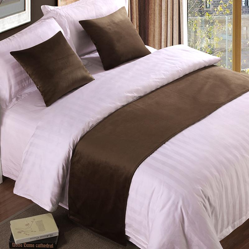 Luxury Velvet Solid Bed Runner Scarf Protector Slipcover Bed Decorative Scarf for Bedroom Hotel Wedding Room Twin/Queen/King