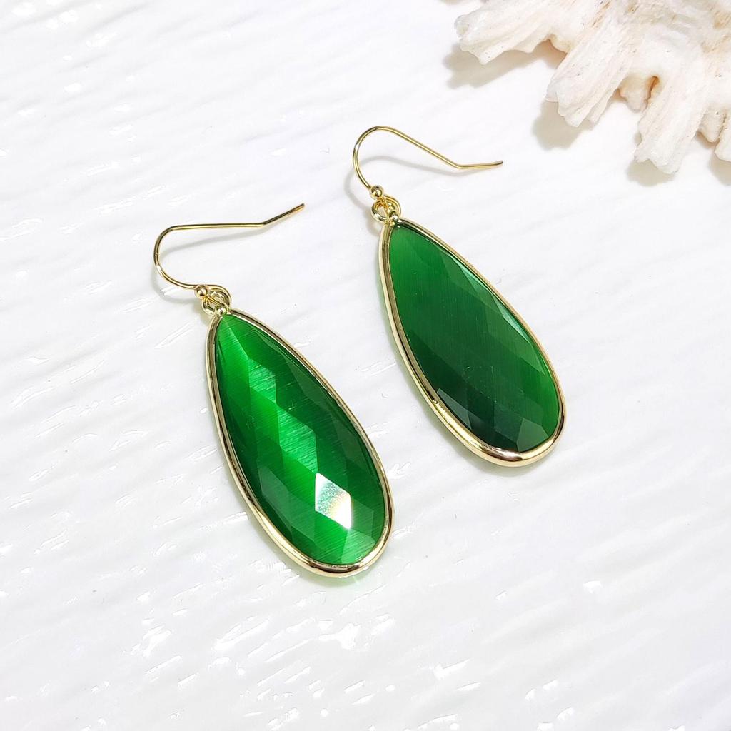 Green Cat's Eye Faceted Teardrop Pendant with Natural Stone and Crystal Earrings