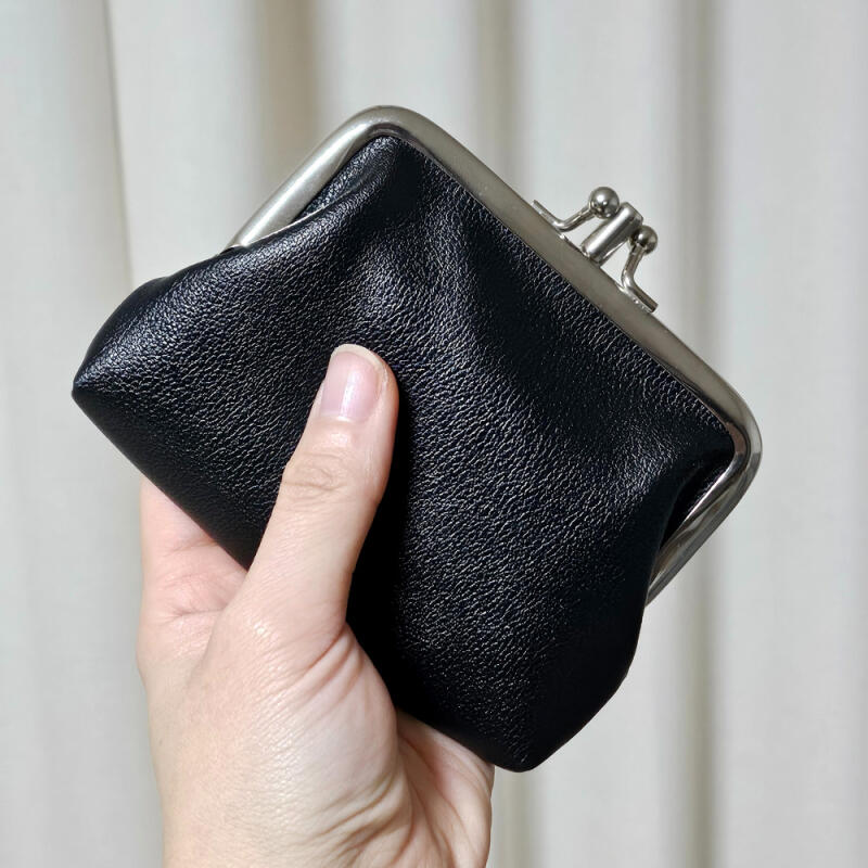 Skórzana dwuwarstwowa portmonetka na monety gamaguchi z zamknięciem na jeden dotyk