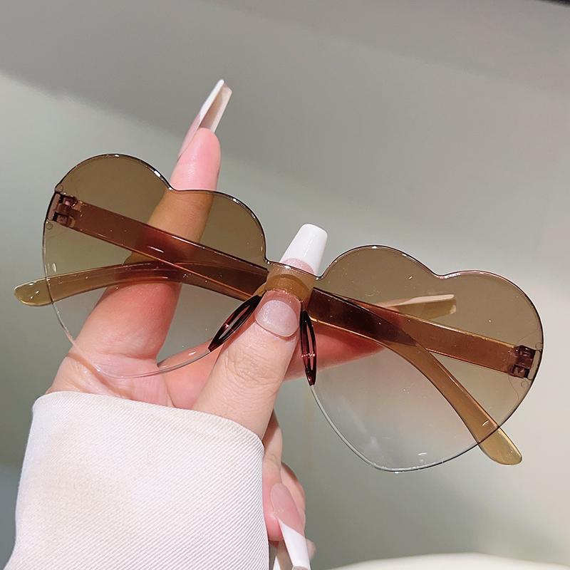 1/7 Pcs Rimless Heart Shaped Kids Sunglasses New Gradient Multi-color Children Sun Glasses Ins Stylish Design Cute Decor Shades