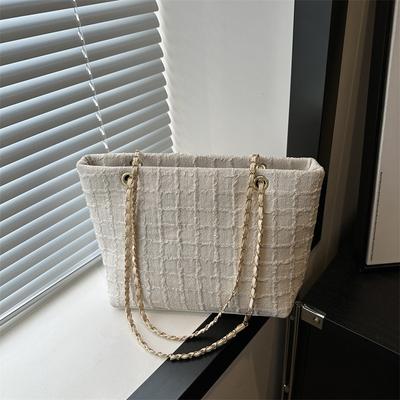 Large Capacity Women's Chain Shoulder Bag Women's Spring and Summer New Versatile Underarm Bag Commuter Tote Bag