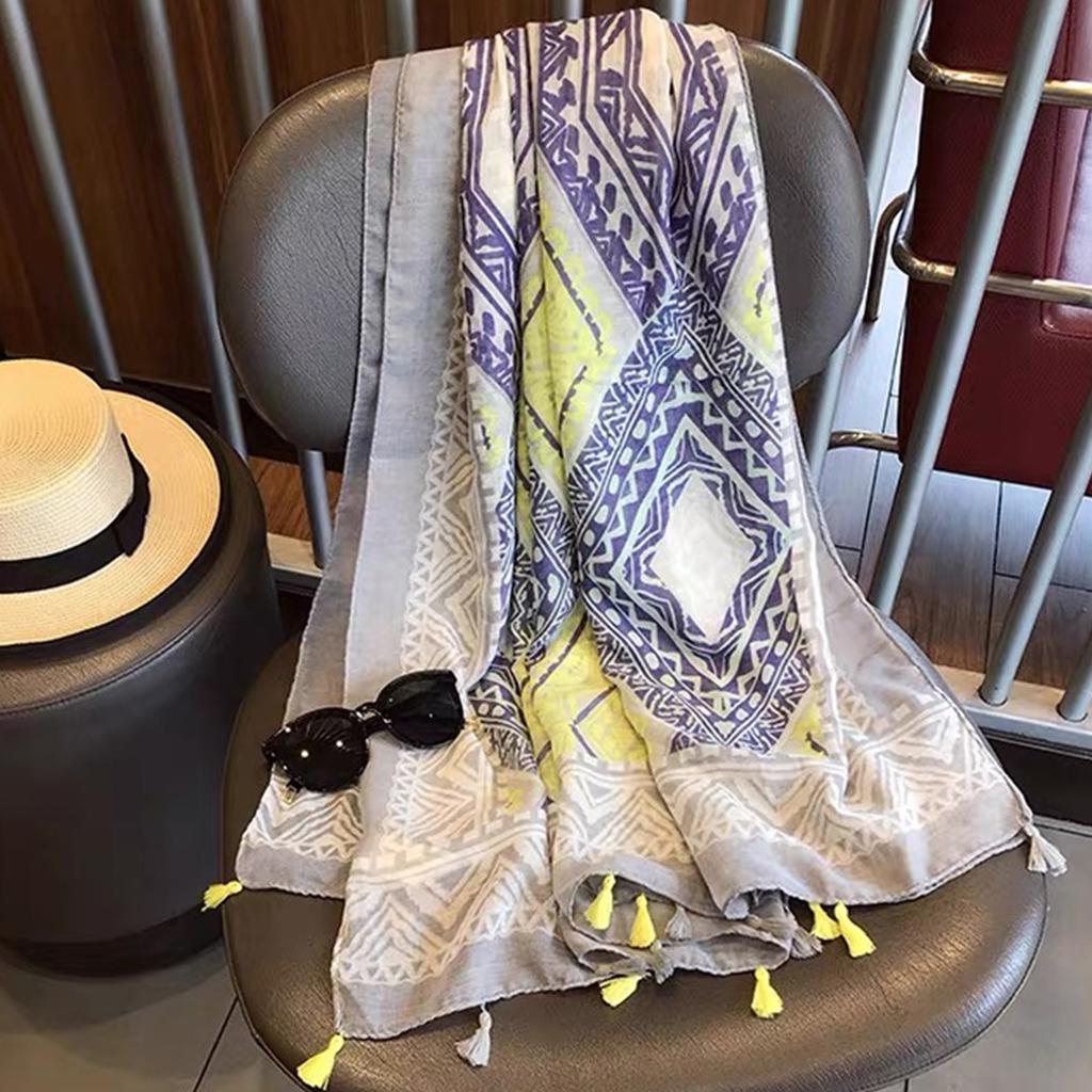 The Four Seasons Female Bandanna New Style Muslim Headscarf, Fashion Print Warm Beach Towel, 180 * 85cm Windproof Tassels Shawls