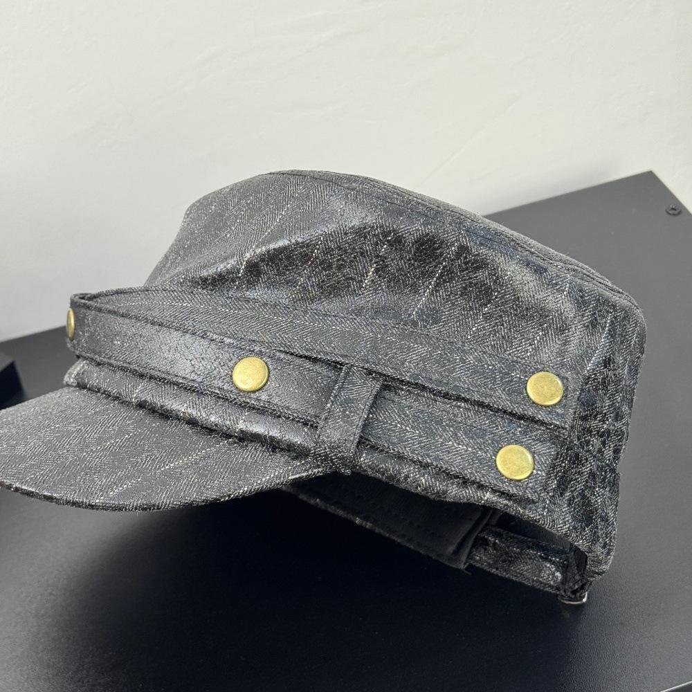 Fashion Hat Retro Street Old Leather Rivet Flat Top Cap Premium Temperament Casual Versatile Face Small Equestrian Cap