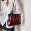 Chain Underarm Bag Fashion Shoulder Bag Niche Versatile Tote Bag Retro Pu Large Capacity Underarm Bag