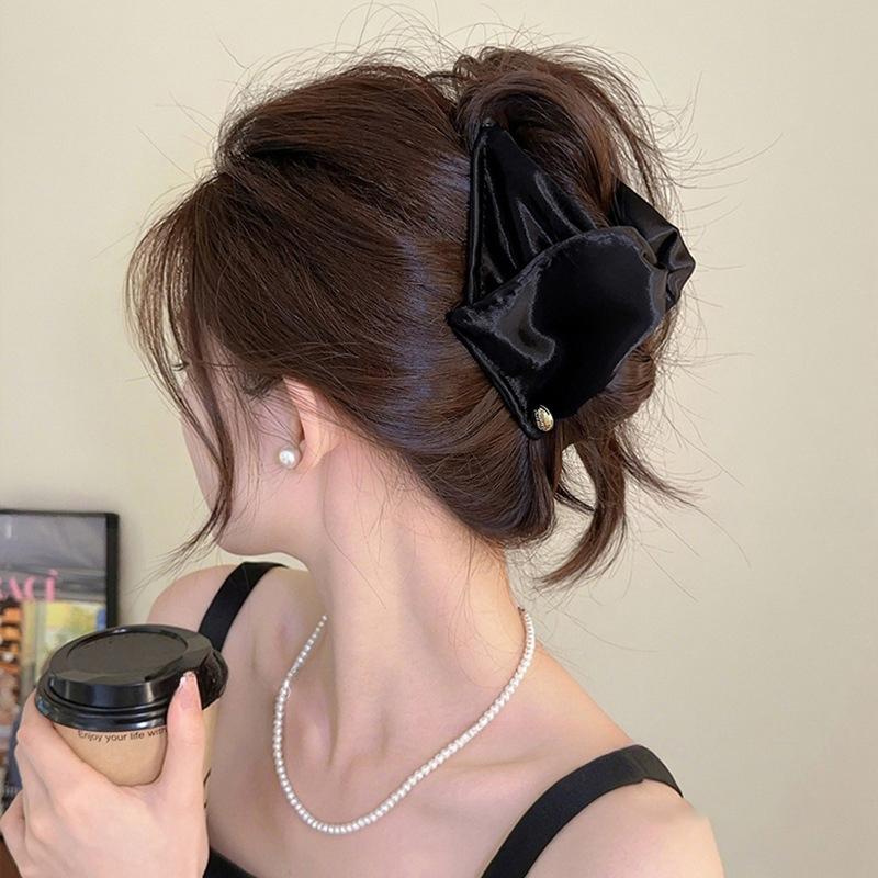 Französische Muschel Dreieck Haarspangen Damen Französischer Luxus Haifischclip Haaraccessoires Premium Gefühl Pendler Haarspange