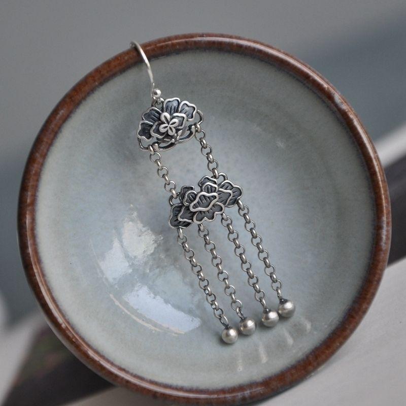 Boucles d'oreilles pendantes Vintage Thaïlandaises à pompons et motifs floraux pour femmes Style Chinois Unique Art Style Ethnique Bijoux pour Dames