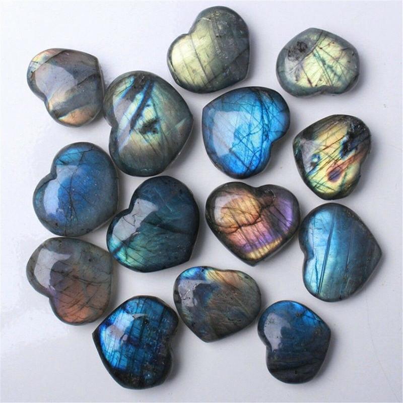 

Madagascar Quartz Labradorite Natural Crystal Rock Polished Heart Decor Pendant 3-4cm