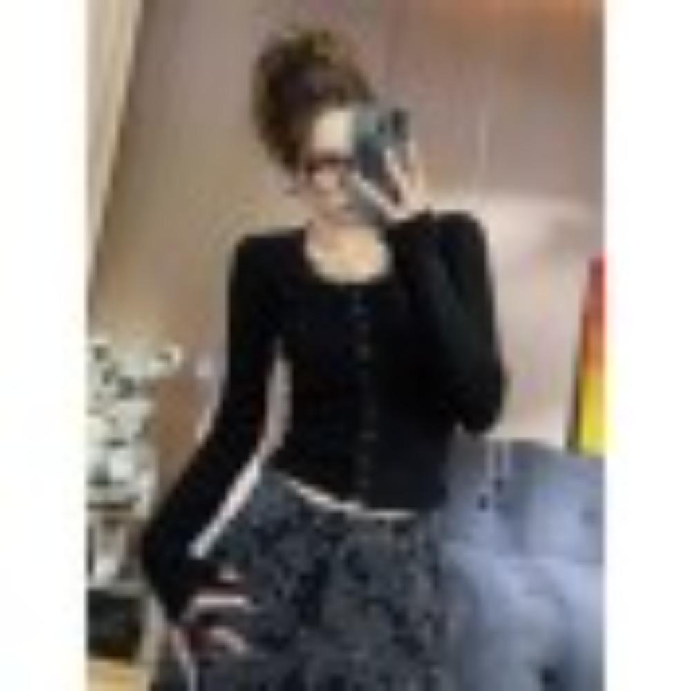A Sweet Lace Patchwork Long-sleeved Knitted Cardigan for Women's Autumn and Winter, A New Fitted Bottom Layer