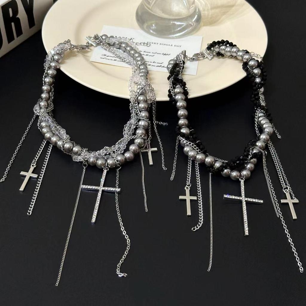 Colier cu pandantiv cruce și perle multistrat Chic Hot Girl pentru femei