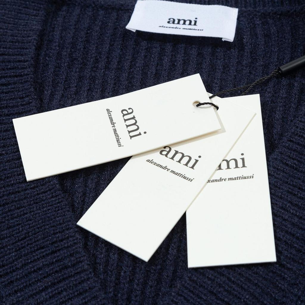 AMI New Autumn and Winter Knitted Striped V-neck Pullover, Long Sleeved with Heart-shaped Text Logo, Knitted Sheep Sweater Jacket
