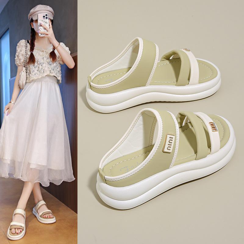 Casual explosion soft bottom thick bottom outer wear fashion summer beach slippers women's one-word slippers women's muffin 2025 versatile