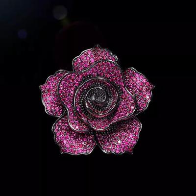 Spilla a forma di rosa, design femminile di alta qualità, senso di nicchia, spilla squisita, piccola spilla di lusso in stile profumato, accessori per abito cheongsam