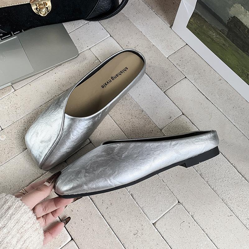 One Pedal Bag Head and Half Slippers, Wearing Women's Summer New Light Mouth Comfortable Versatile Soft Flat Shoes