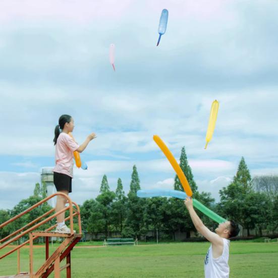 Rocket Balloons with Pump Flying Balloon with Whistling Noise Assorted Colors Long Screaming Balloon for Birthdays Events Parties