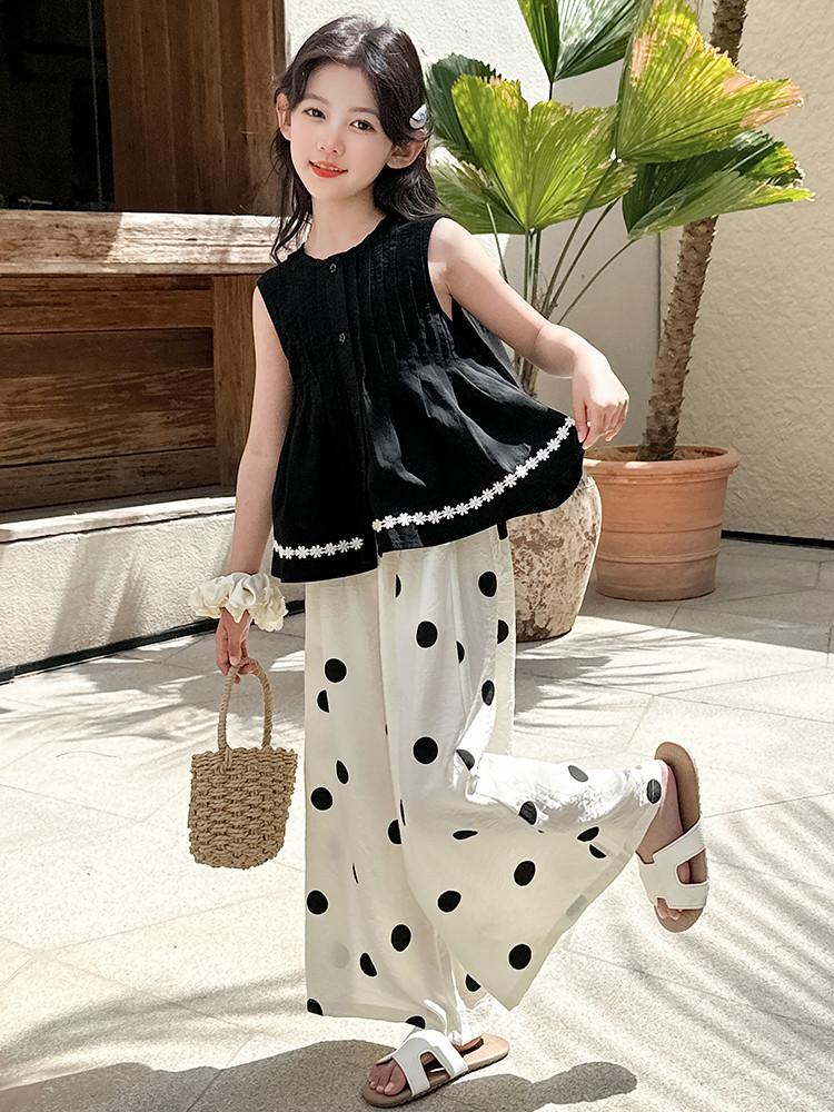Girls' Summer Set with Wave Point Nine Minute Pants
