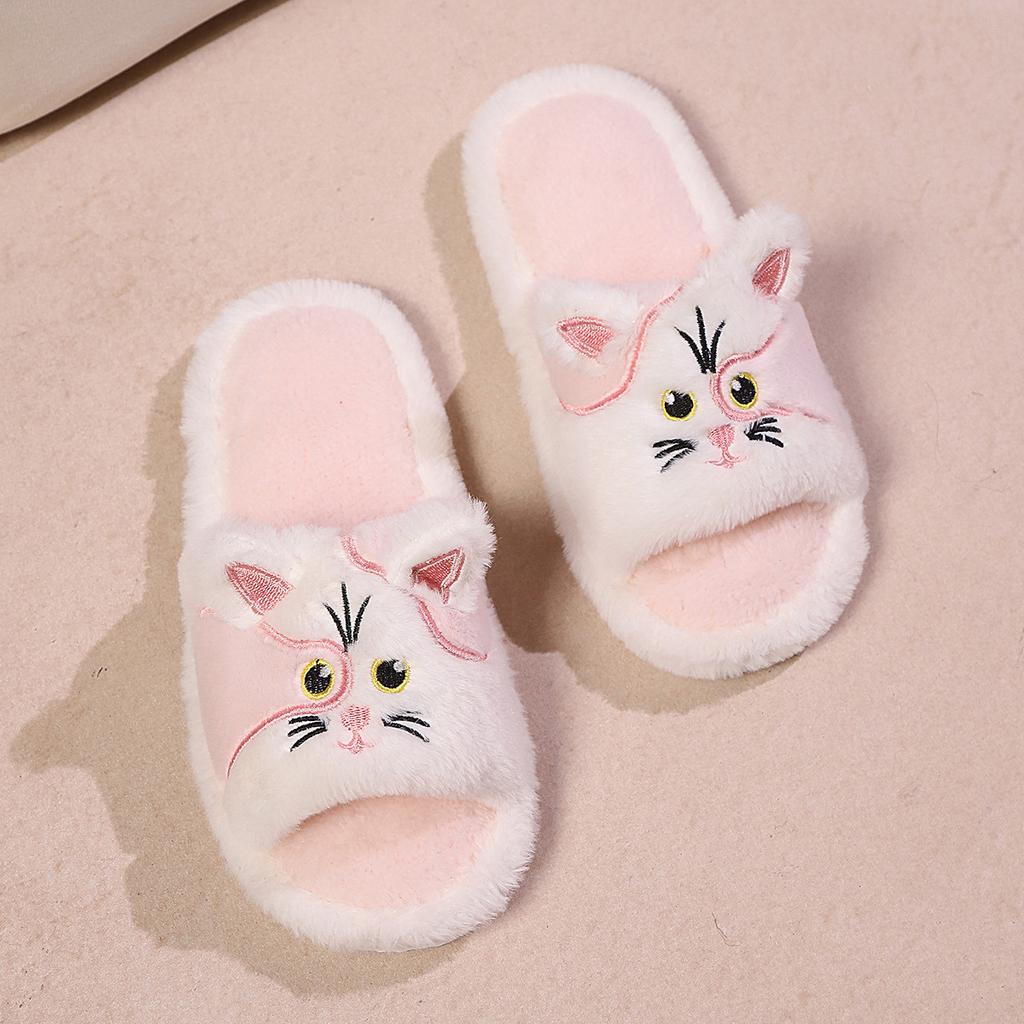 Cute Cartoon Cat-Shaped Indoor Slippers for Women, Comfortable with A Soft, Non-Slip Sole.