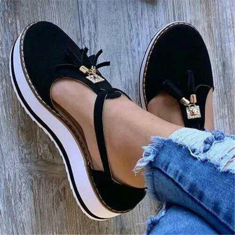 Large size thick-soled hollow buckle sandals women's new bag head fringed sandals lightweight suede women's single shoes