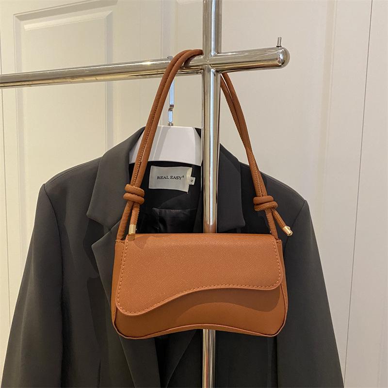 2025 Women's Autumn Minimalist Crossbody: New Niche Design Single Shoulder & Underarm Bag.