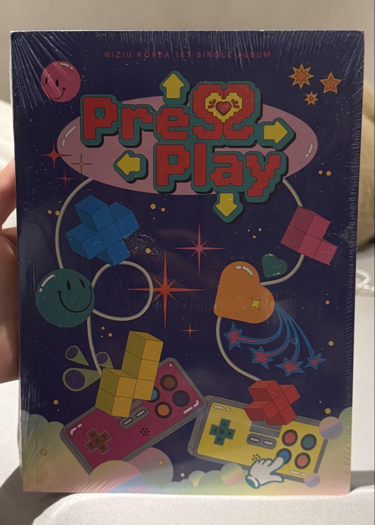 

[USED] NiziU Press Play Single Album