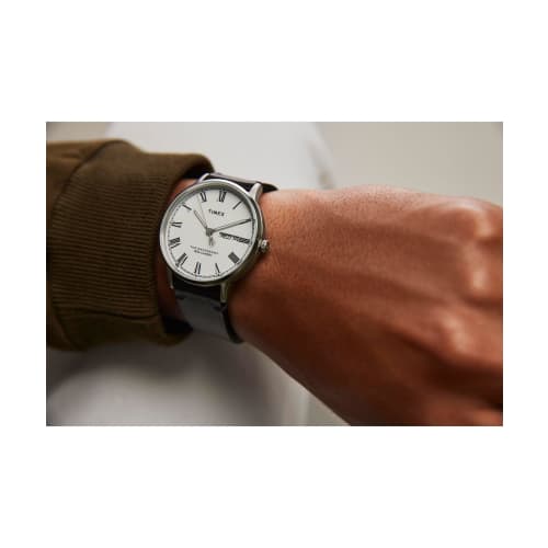 Timex Men's Waterbury Traditional, Black/White/Stainless Steel. One Size, 40mm Waterbury Classic Watch.