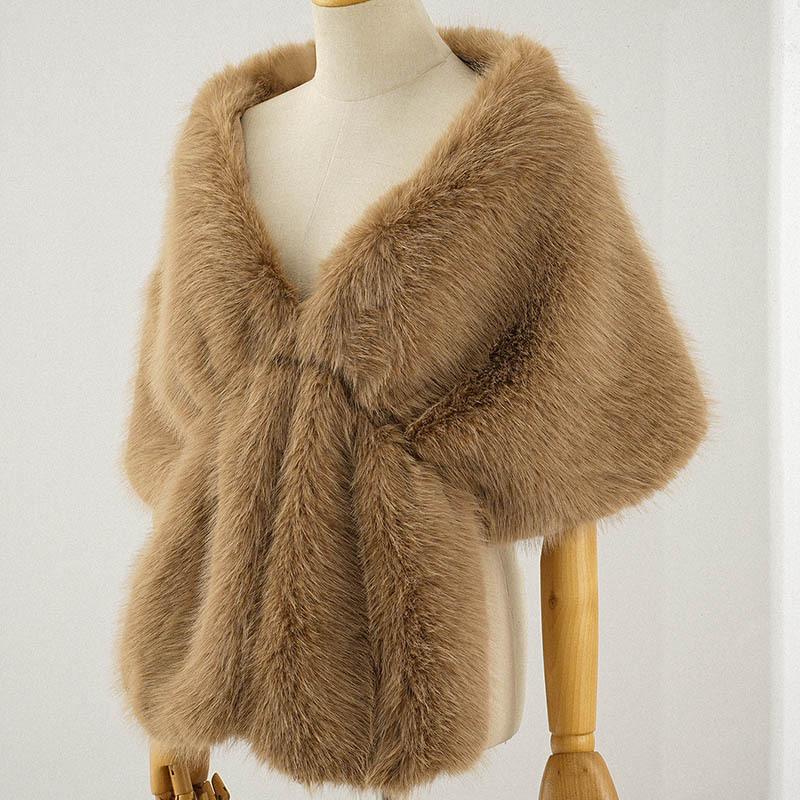 Imitation Fur Shawl Lapel Bride Cheongsam European and American Autumn and Winter Imitation Fox Fur Cape Shawl Female Spot